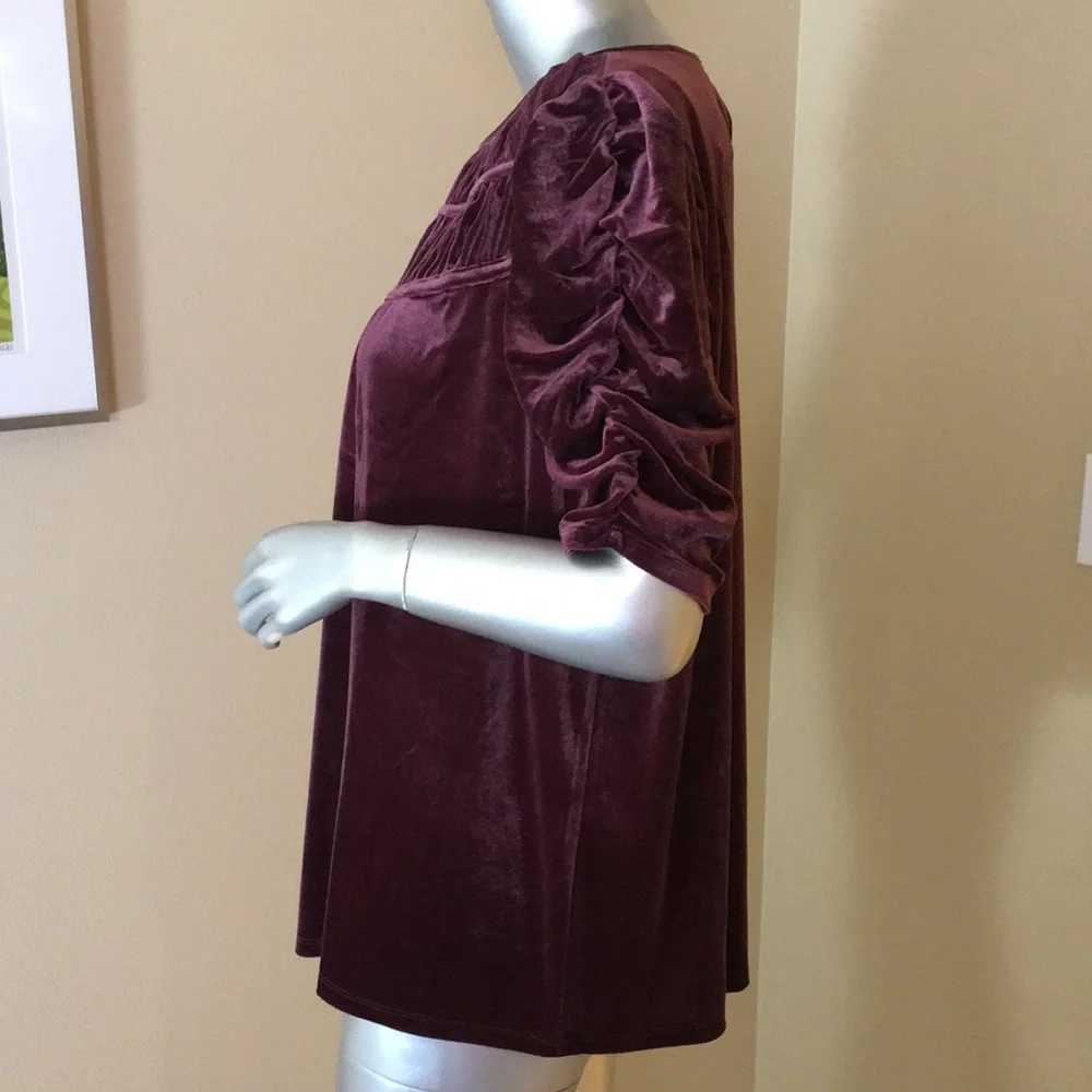 LOFT | Ruched Velvet Top Crushed Blackberry